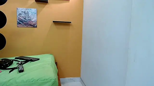 skinnyverus18 online show from 20, 2, 2026