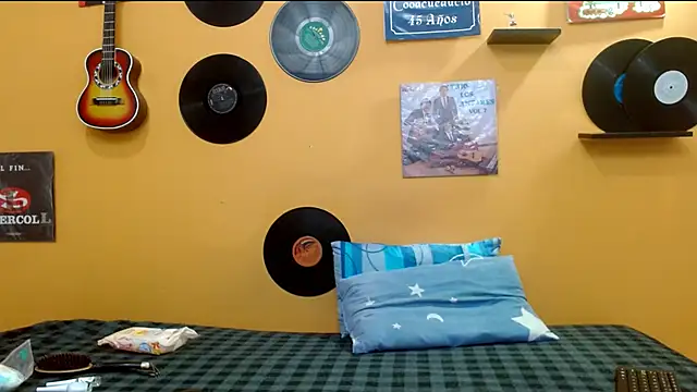 skinnyverus18 online show from 8, 1, 2026