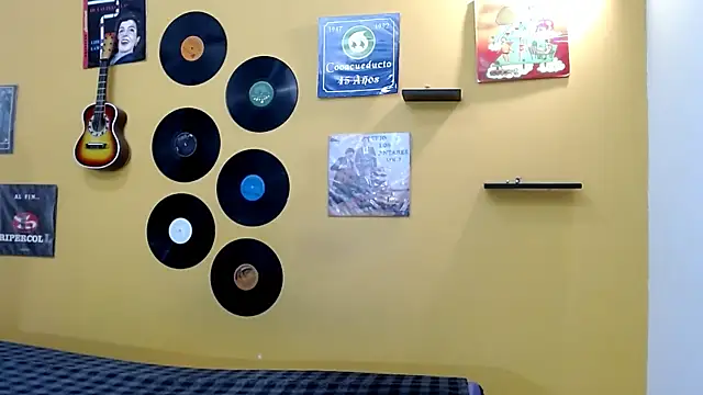 skinnyverus18 online show from 17, 3, 2026