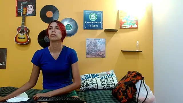 skinnyverus18 online show from 5, 11, 2025