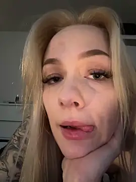 DaryaDoll online show from 18, 12, 2025