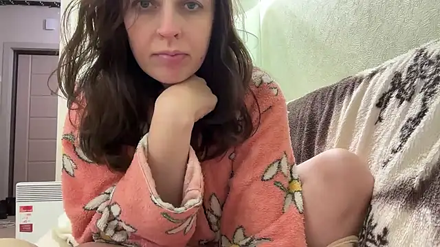 Snapshot of Ange1Alexis chatting on 27, 10, 2025 Ange1Alexis online show from 27, 10, 2025