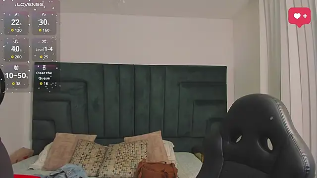 SaraWagner  online show from 1, 4, 2026