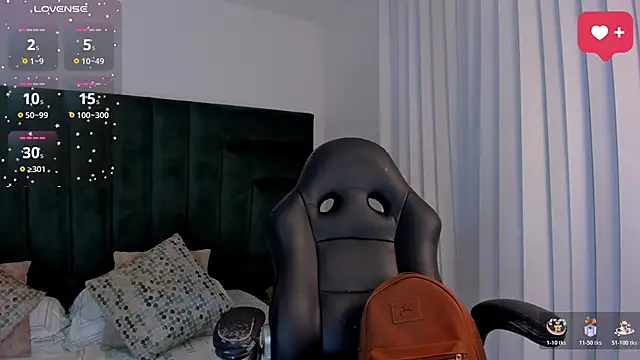 SaraWagner  online show from 10, 1, 2026