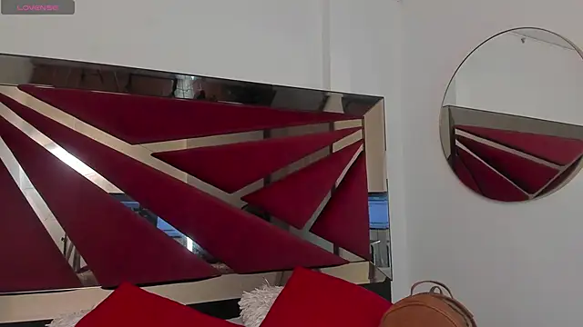 SaraWagner  online show from 7, 1, 2026