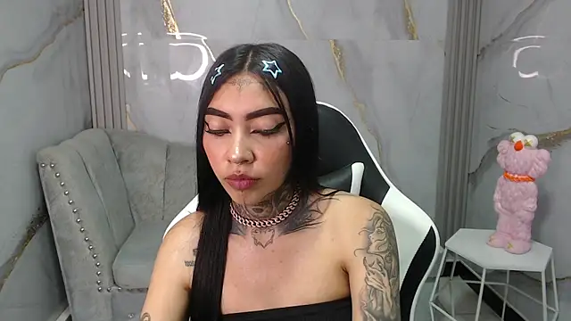 Ashley Blum v online show from 4, 10, 2025