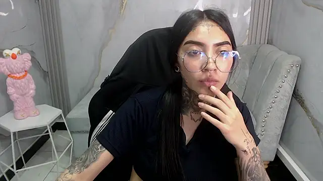 Ashley Blum v online show from 25, 10, 2025