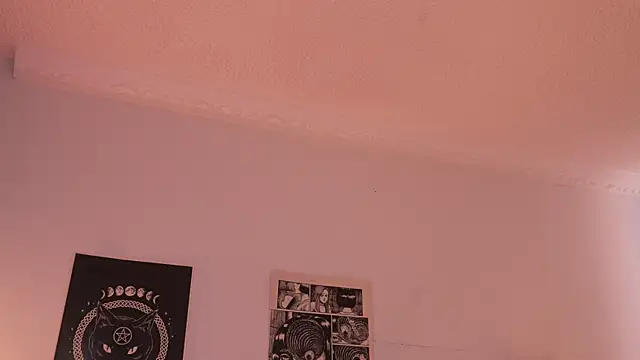 sophieee art online show from 5, 11, 2025