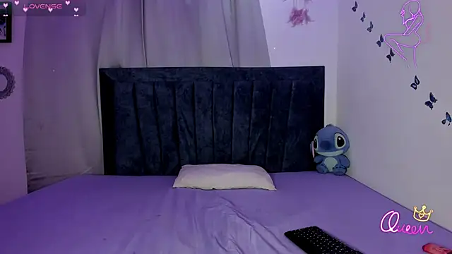 Snapshot of emmie_bunny chatting on 26, 2, 2026 emmie bunny online show from 26, 2, 2026