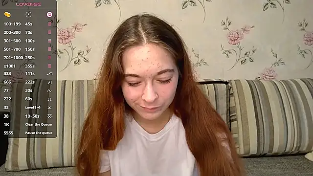 Snapshot of KissKarina chatting on 24, 9, 2025 KissKarina online show from 24, 9, 2025