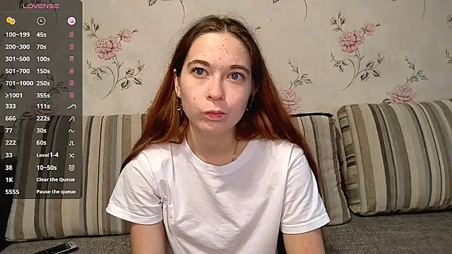 Snapshot of KissKarina chatting on 26, 9, 2025 KissKarina online show from 26, 9, 2025