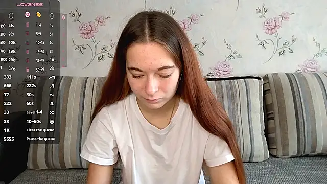 Snapshot of KissKarina chatting on 1, 10, 2025 KissKarina online show from 1, 10, 2025