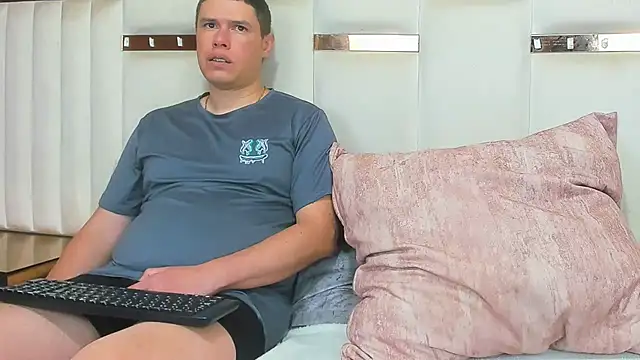 CandyandSteven online show from 18, 12, 2025