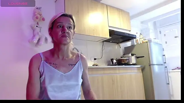 AllysonStonne online show from 27, 3, 2026