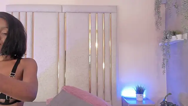 Keirahartz online show from 9, 4, 2026