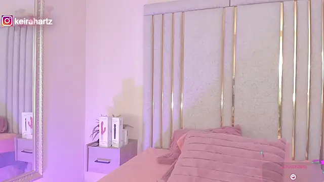 Keirahartz online show from 13, 4, 2026