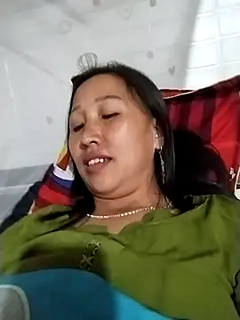 cute love00 online show from 25, 2, 2026