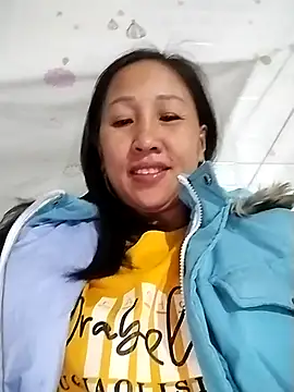 cute love00 online show from 3, 2, 2026