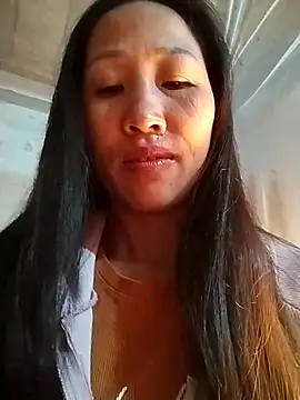 cute love00 online show from 18, 11, 2025