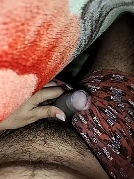 Sexyhotboy7inch online show from 1, 12, 2025