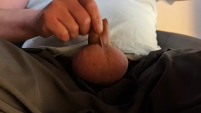 hornysmallcockgermany online show from 17, 3, 2026