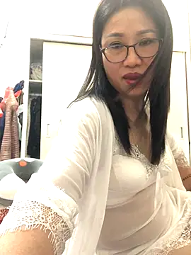 Vitamin sexy online show from 1, 10, 2025