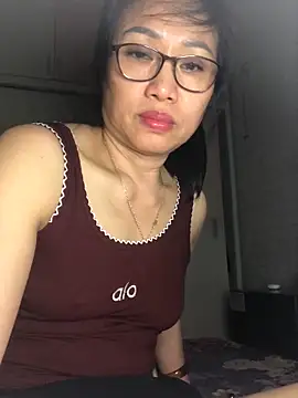 Vitamin sexy online show from 4, 10, 2025
