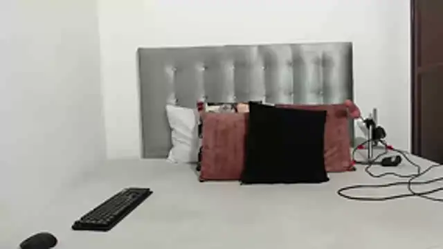 Snapshot of DaiishaWolf chatting on 19, 10, 2025 DaiishaWolf online show from 19, 10, 2025