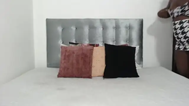 Snapshot of DaiishaWolf chatting on 16, 10, 2025 DaiishaWolf online show from 16, 10, 2025