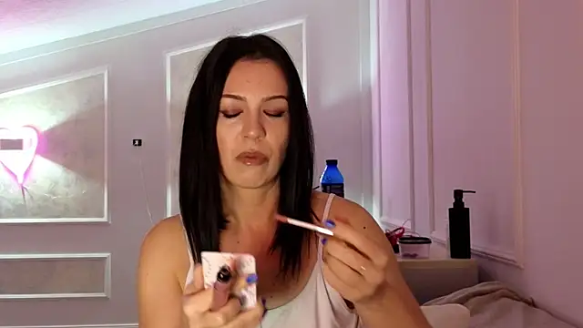 AlyaRei online show from 2, 12, 2025