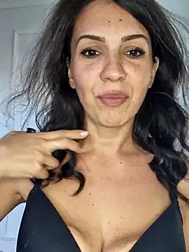 Snapshot of AlyaRei chatting on 3, 8, 2026 AlyaRei online show from 3, 8, 2026