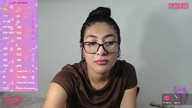 Allison 19   online show from 8, 10, 2025