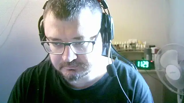 Snapshot of SirAbuser chatting on 12, 3, 2026 SirAbuser online show from 12, 3, 2026