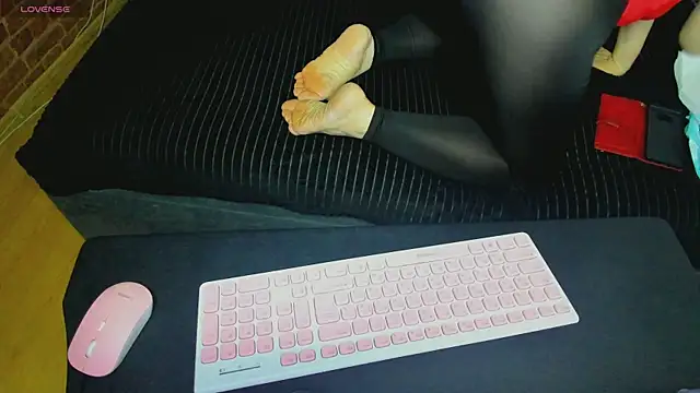 Cutiee Alicee online show from 22, 4, 2026