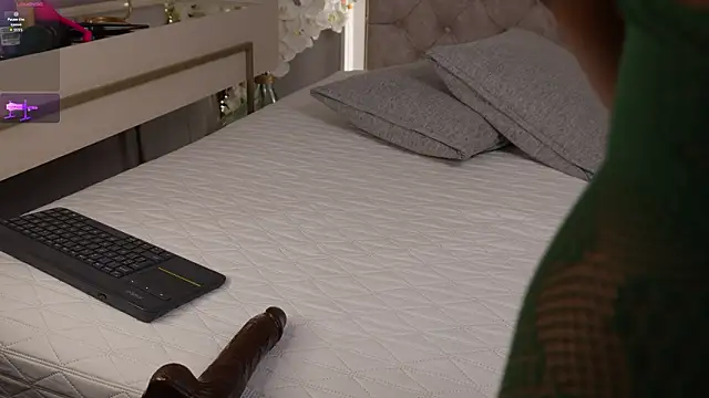 ellette   online show from 19, 3, 2026