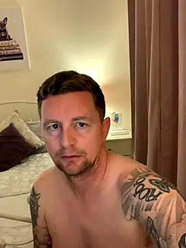 Crusher19830 online show from 7, 11, 2025