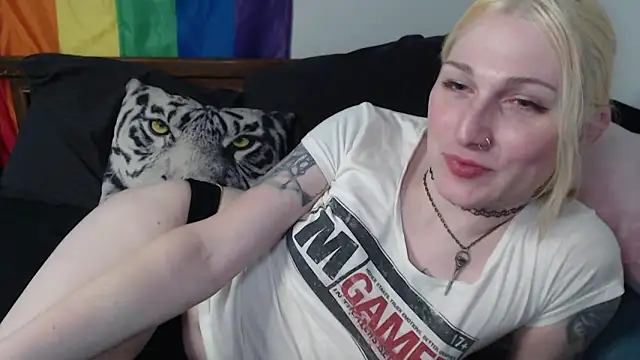 Snapshot of AthenaAphrodisia chatting on 10, 6, 2026 AthenaAphrodisia online show from 10, 6, 2026