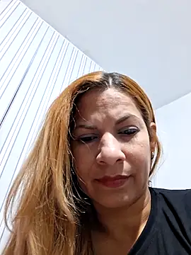 saraferrer151 online show from 8, 1, 2026