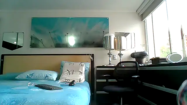 Mirianzapata 1 online show from 25, 11, 2025