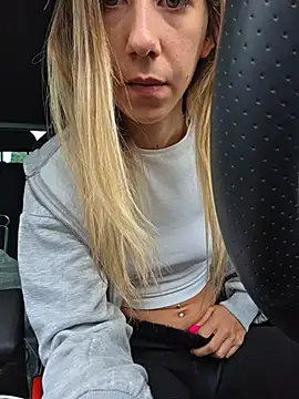 PetiteSecrets online show from 15, 11, 2025