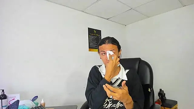 Aisha hotts777 online show from 20, 12, 2025