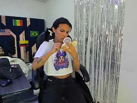 Aisha hotts777 online show from 14, 6, 2026