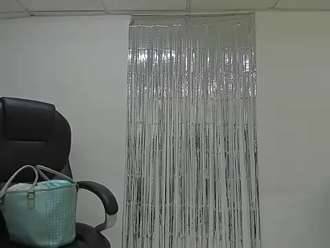 Snapshot of Aisha_hotts777 chatting on 29, 5, 2026 Aisha hotts777 online show from 29, 5, 2026