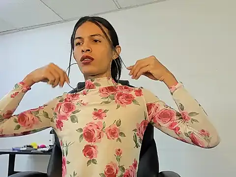 Aisha hotts777 online show from 5, 10, 2025
