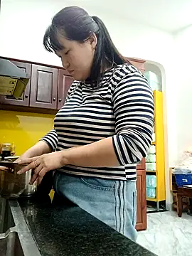  Babyrose  online show from 25, 10, 2025