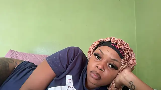 Liaprettygirl online show from 23, 3, 2026