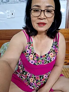   Mihmih   online show from 11, 11, 2025