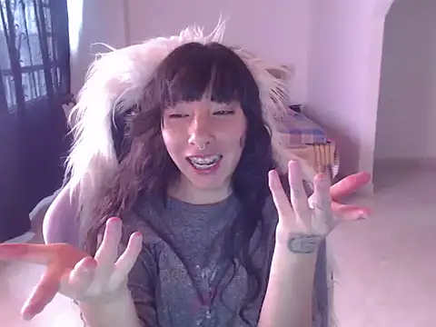 ScarlettShirahoshi online show from 15, 2, 2026