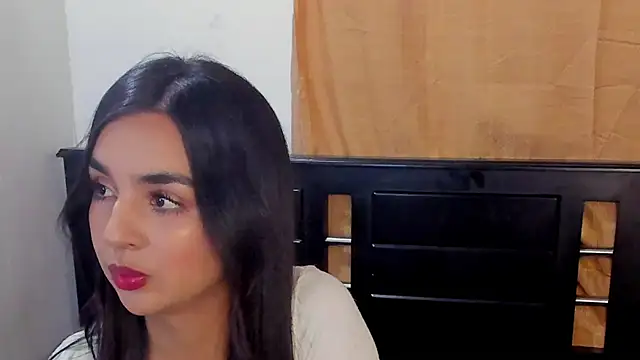 MelyRousee online show from 14, 9, 2025