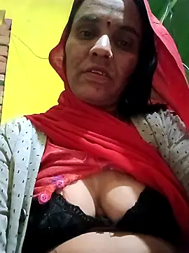 Snapshot of Pinky12A chatting on 18, 11, 2025 Pinky12A online show from 18, 11, 2025